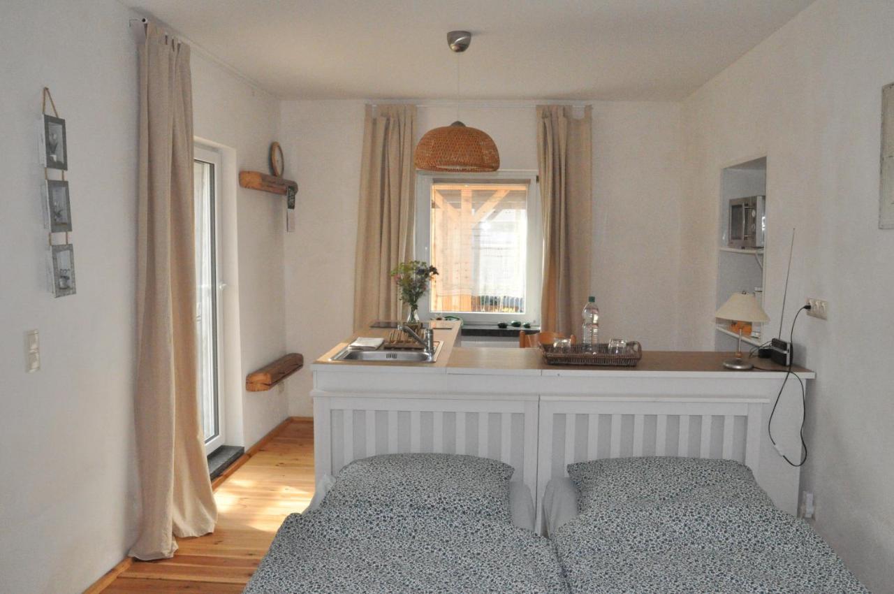 Pension "Seeblick" Am Stelzenhaus Dornburg  エクステリア 写真